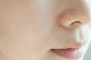 化粧品の「浸透」はどこまで？角質層の仕組みから読み解く