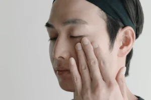 化粧水がなかなか肌になじまない…原因と正しいつけ方